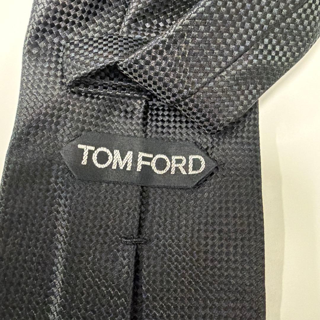 TOM FORD ブラック シルク ネクタイ