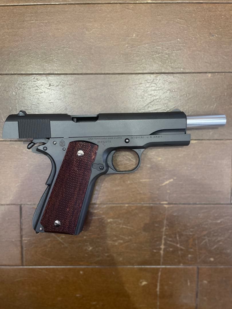 東京マルイ コルトガバメント 木製グリップカスタム マガジン2本付