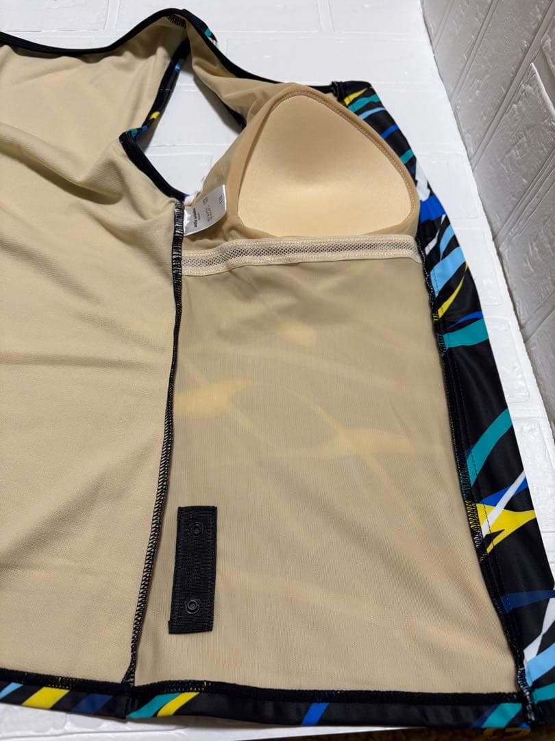 【新品未使用】ミラショーン　レディースフィットネス水着　セパレート　L