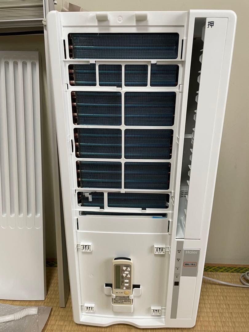 ✨2023年式✨Haierルームエアコン JA-16Yテラス窓用取付枠付き