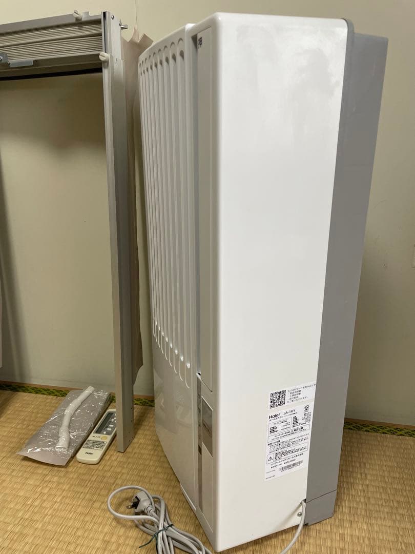 ✨2023年式✨Haierルームエアコン JA-16Yテラス窓用取付枠付き