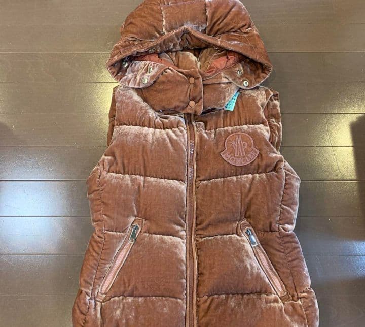 MONCLERダウンベスト　ベロアダウン　美品
