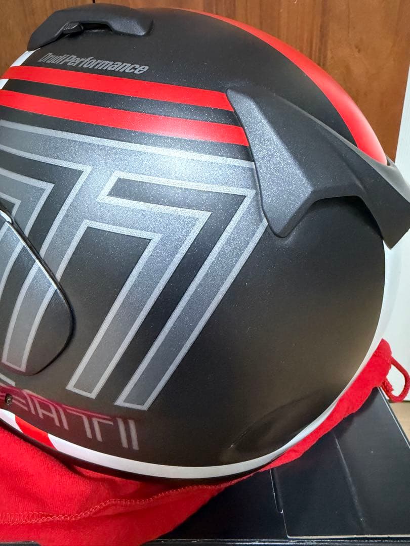 Ducati 77 DUCクラシック77 アライヘルメット　m