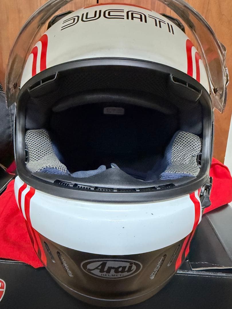 Ducati 77 DUCクラシック77 アライヘルメット　m