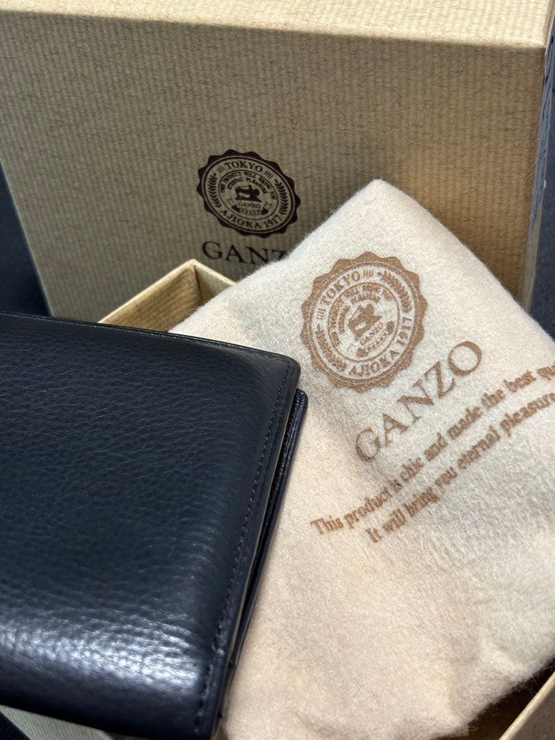 GANZO BABY CALF (ベビーカーフ)小銭入れ付き二つ折り財布