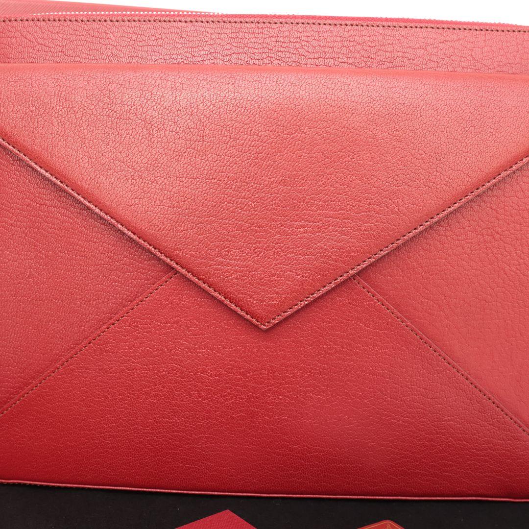 新品未使用 カルティエ Cartier レッド クラッチバッグ ポーチ
