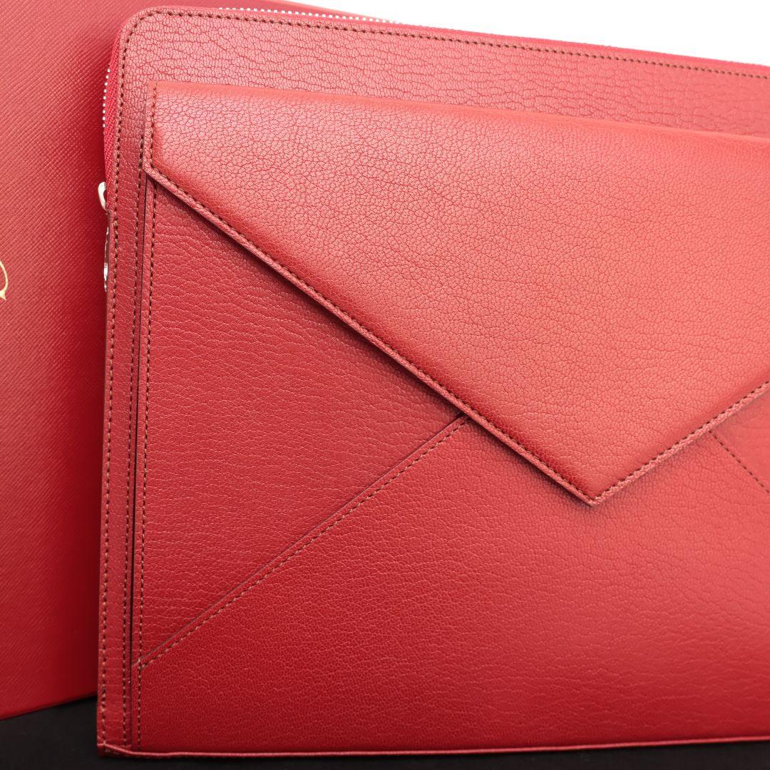 新品未使用 カルティエ Cartier レッド クラッチバッグ ポーチ
