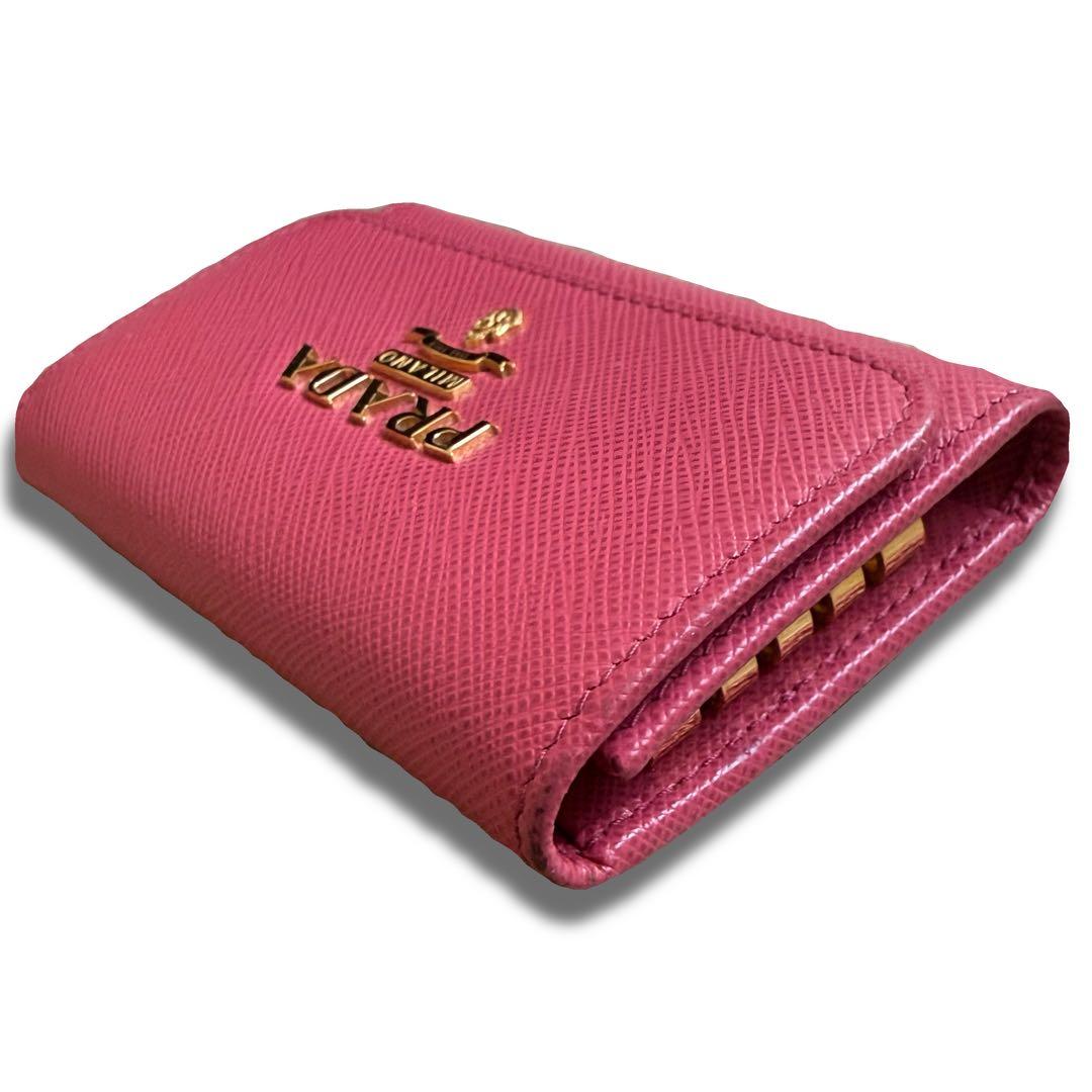 【美品】PRADA　サフィアーノレザーキーケース　4連　ピンク