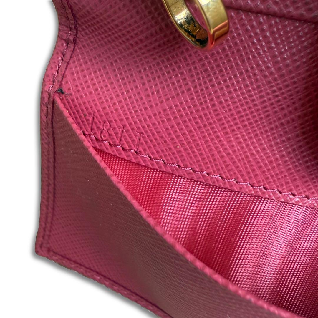 【美品】PRADA　サフィアーノレザーキーケース　4連　ピンク