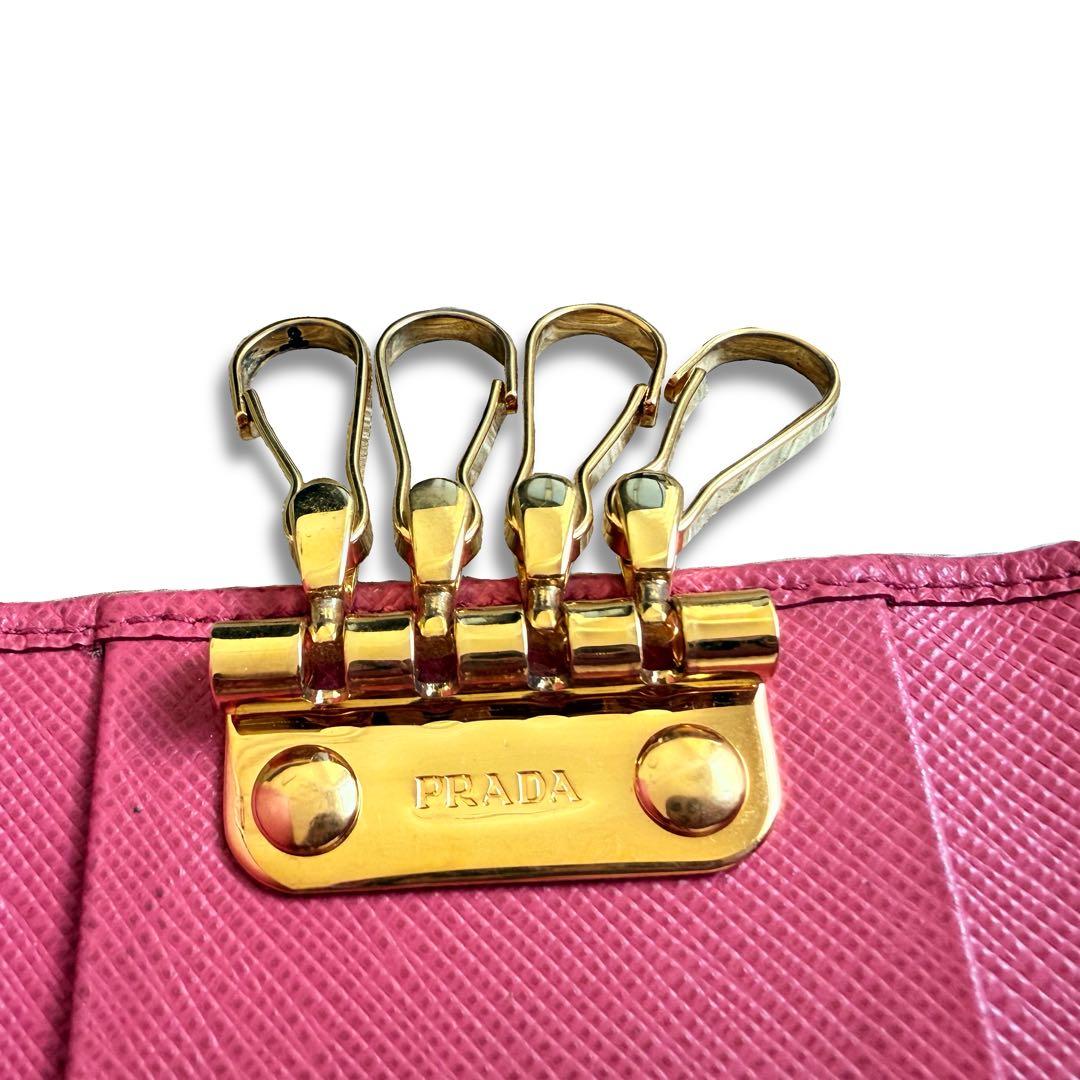 【美品】PRADA　サフィアーノレザーキーケース　4連　ピンク