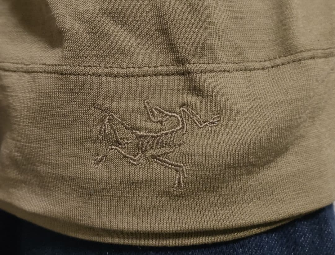 Arc’teryx leaf　ニットビーニー