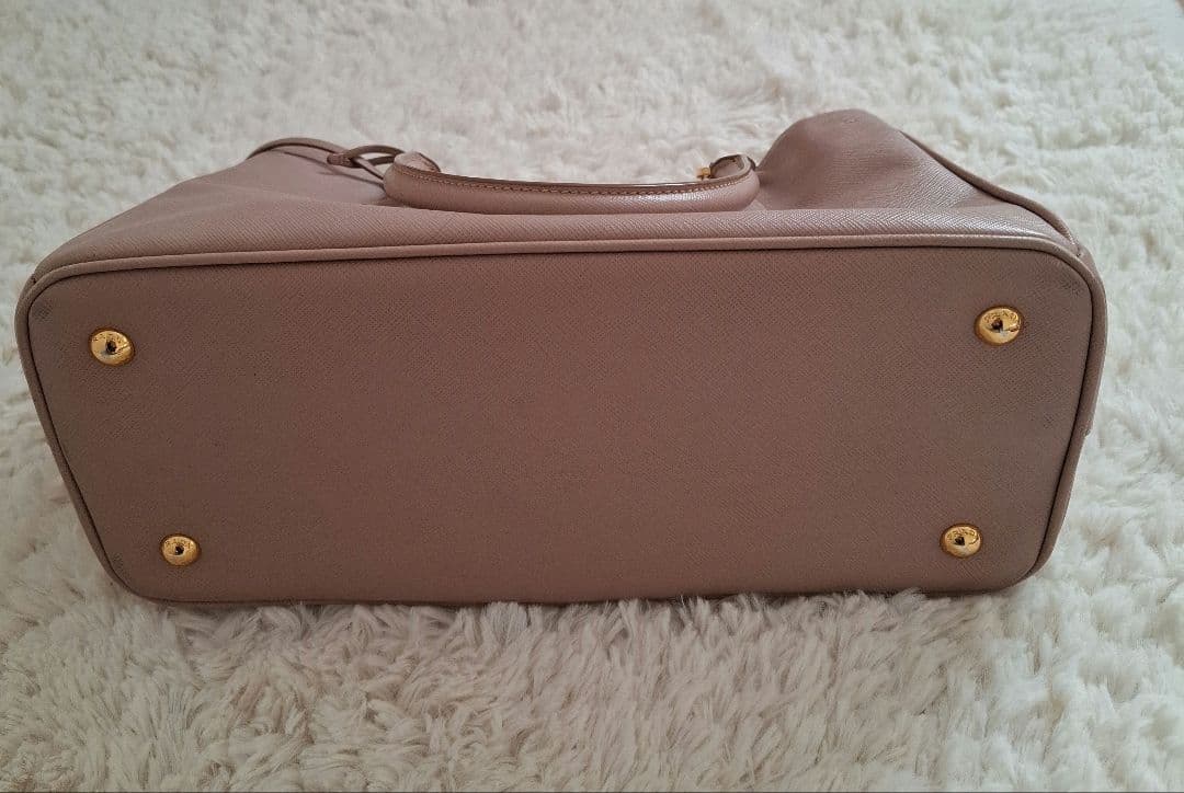 PRADAサフィアーノショルダーバッグ