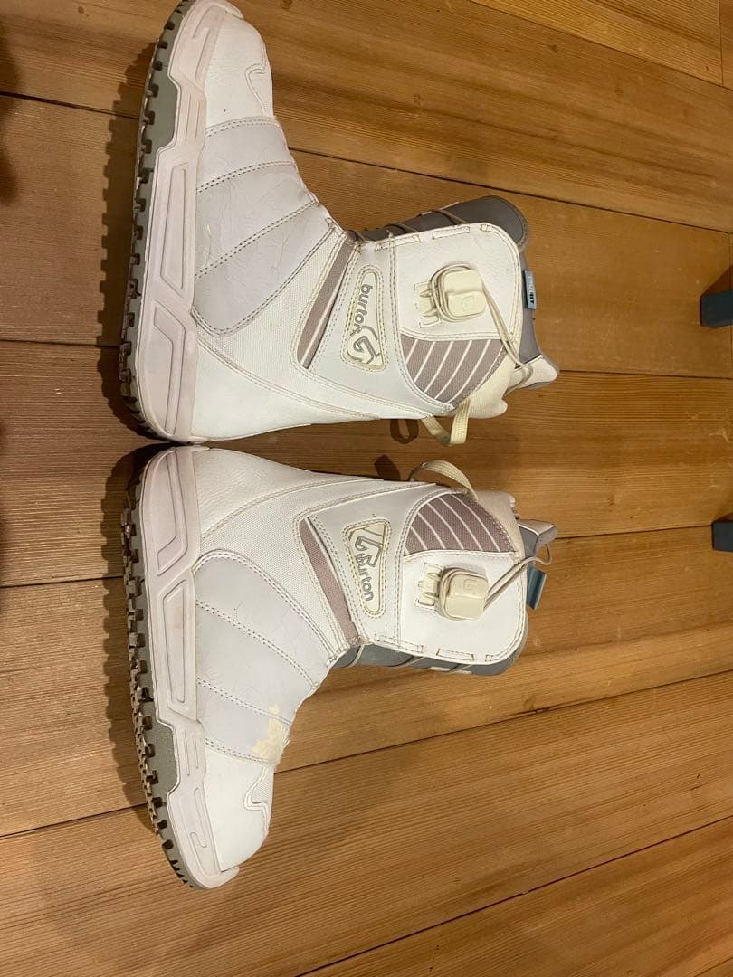 キッズボード！！　　IGNIO 130cm スノーボード2点セット