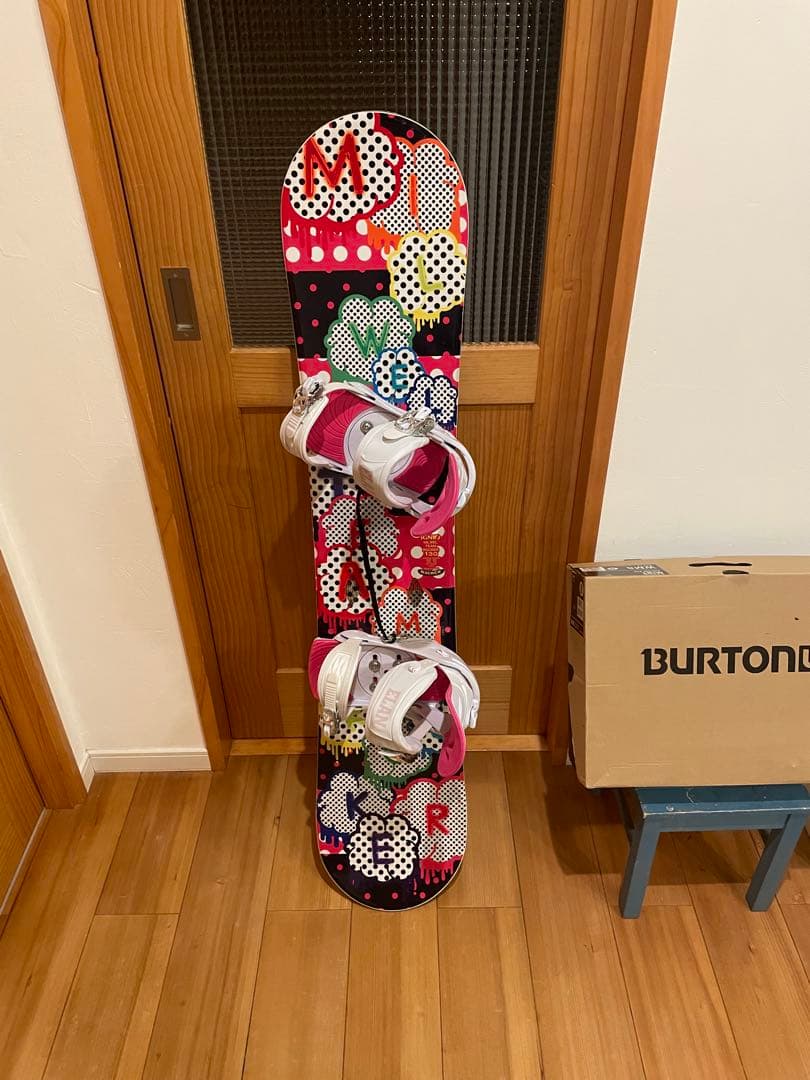 キッズボード！！　　IGNIO 130cm スノーボード2点セット