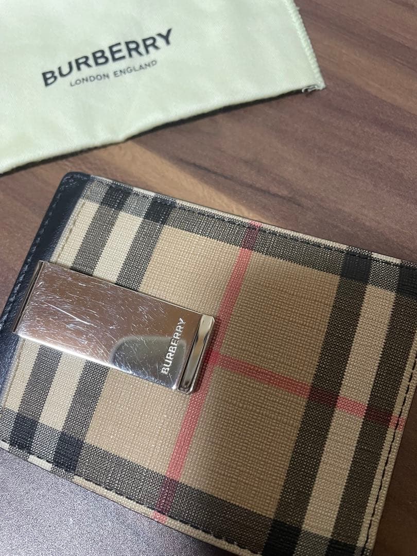 こ*た様 BURBERRY マネークリップ　財布