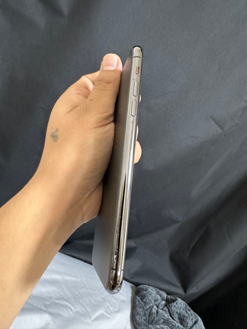 携帯電話本体 Iphone 11 pro max 512Gb