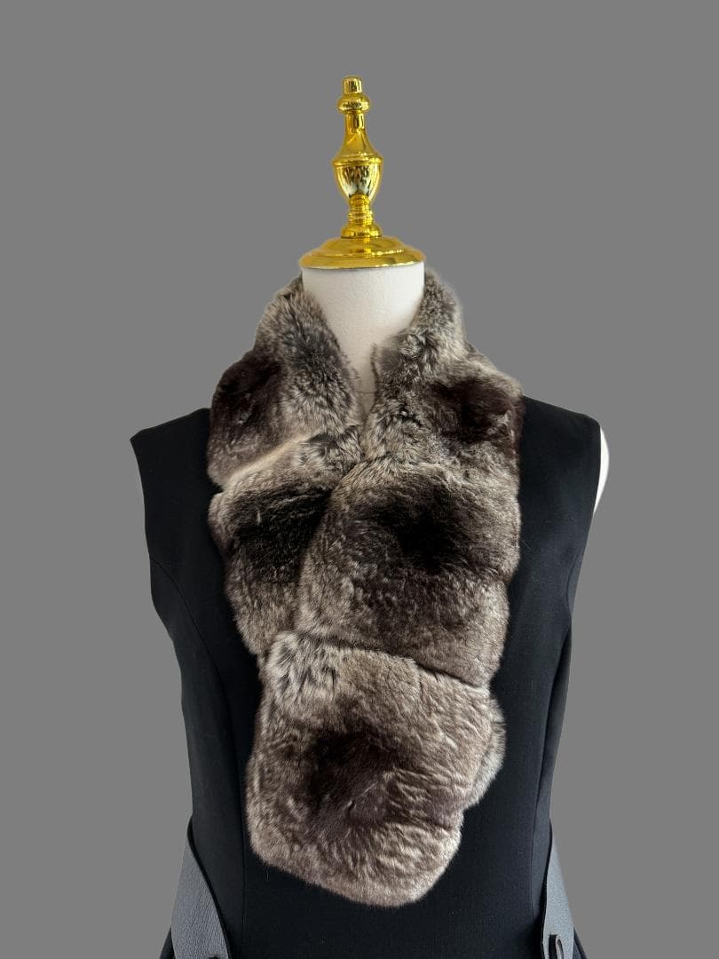 美品★FOXEY/フォクシーブティック マフラー チンチラ ファーティペット