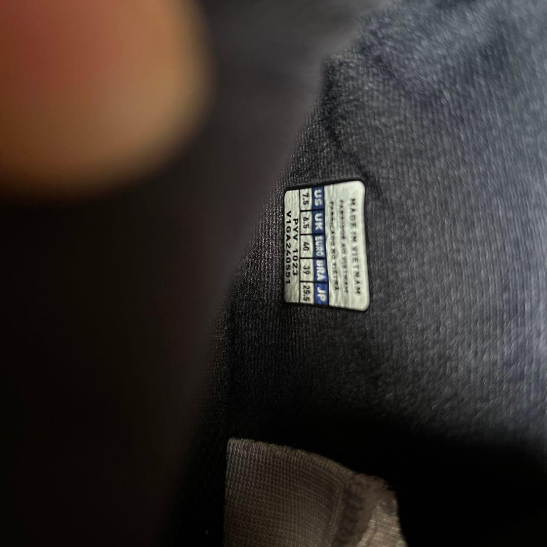 Mizuno バレーボールシューズ 25.5㎝