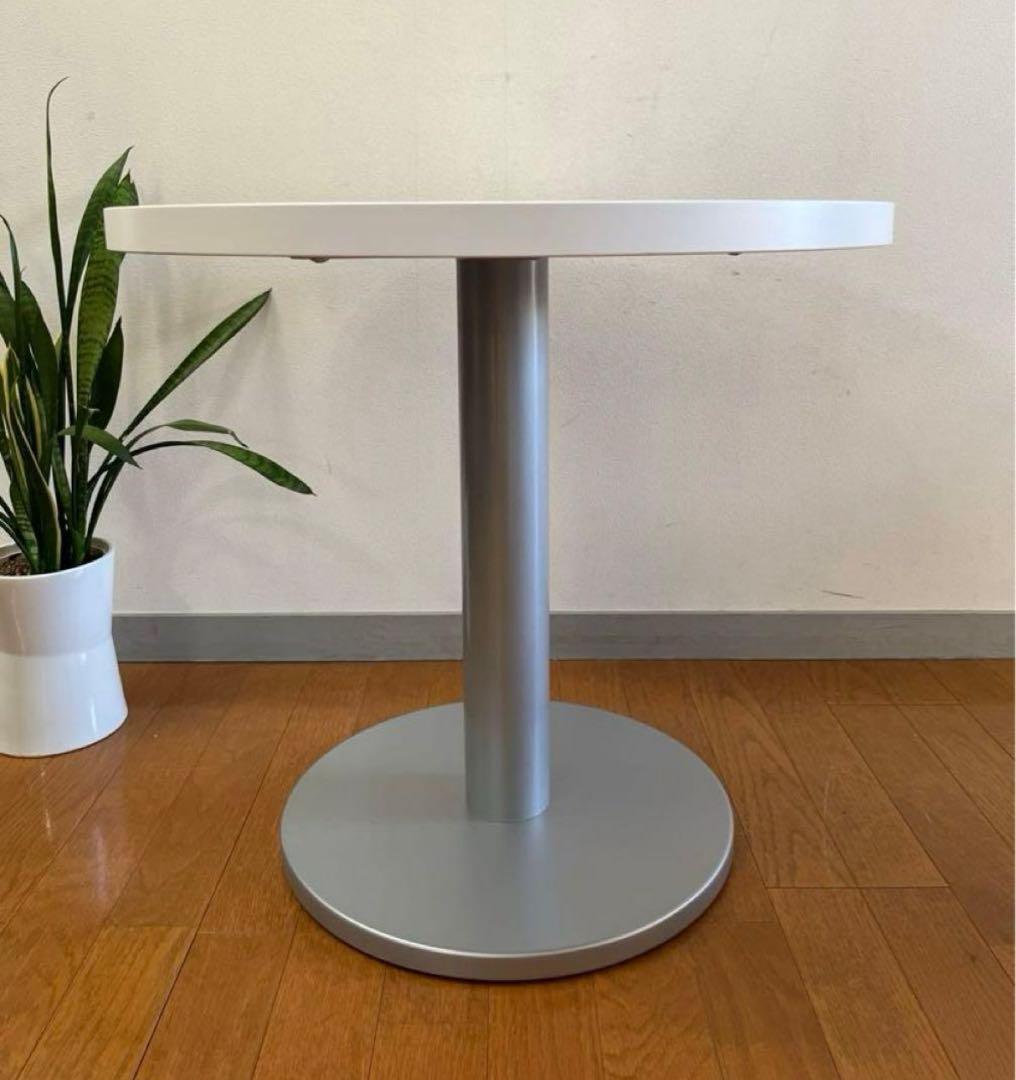 クレス　ラウンドサイドテーブル　φ600 白　5.1万　展示品　モダン