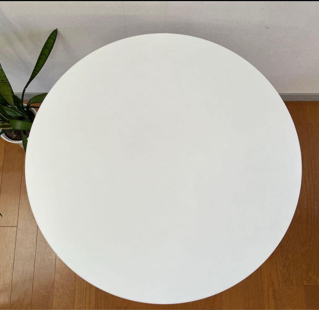 クレス　ラウンドサイドテーブル　φ600 白　5.1万　展示品　モダン