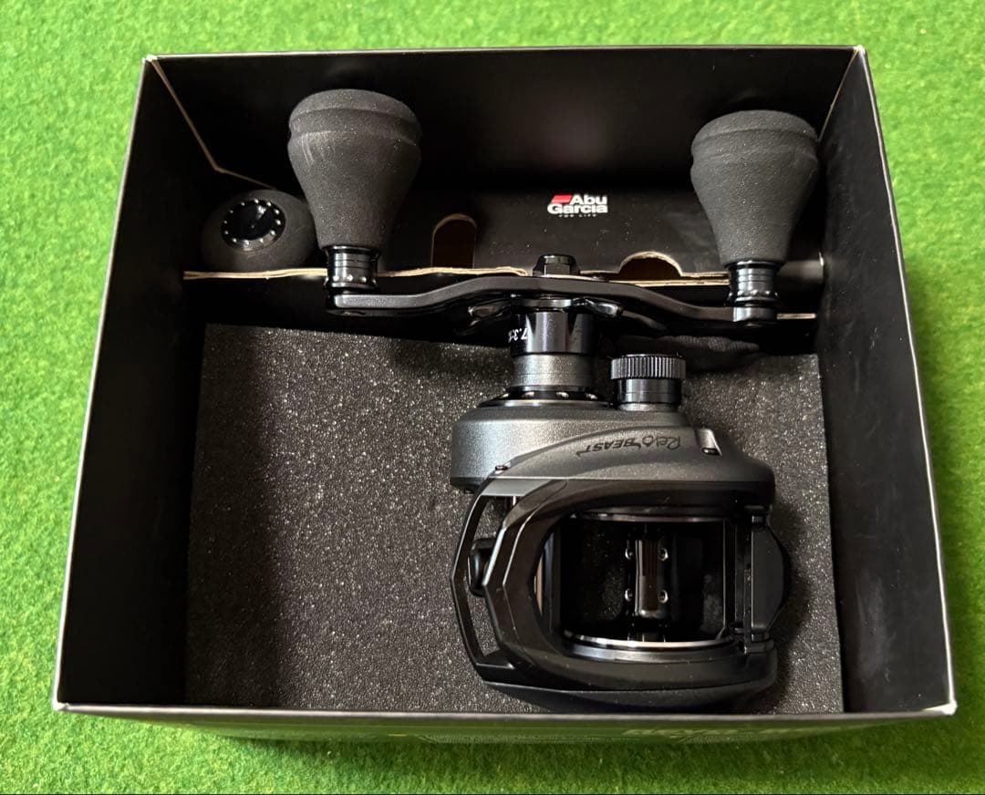 アブガルシア レボビースト40-HS 右ハンドル