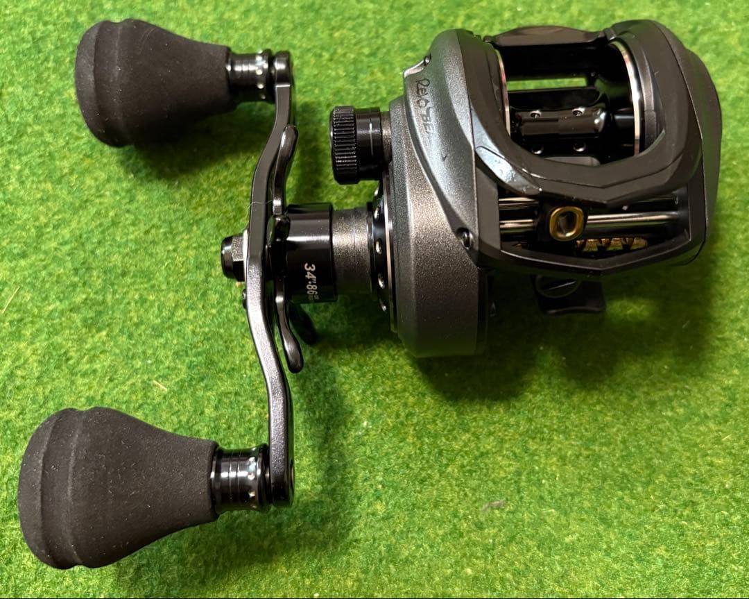 アブガルシア レボビースト40-HS 右ハンドル