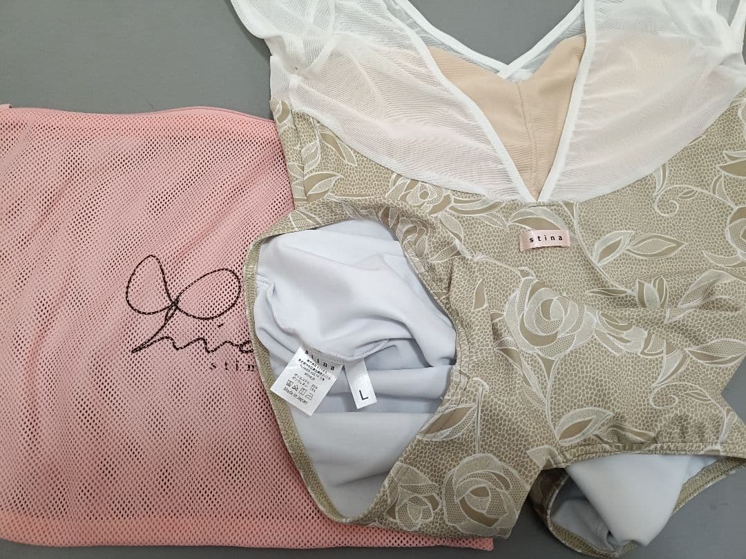 スティナ　レオタード　Lサイズ　新品　新作