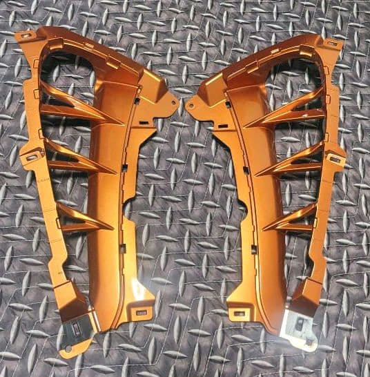 HAYABUSA（EJ11A）アクセントカウル　ゴールド