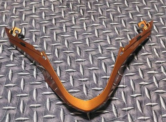 HAYABUSA（EJ11A）アクセントカウル　ゴールド