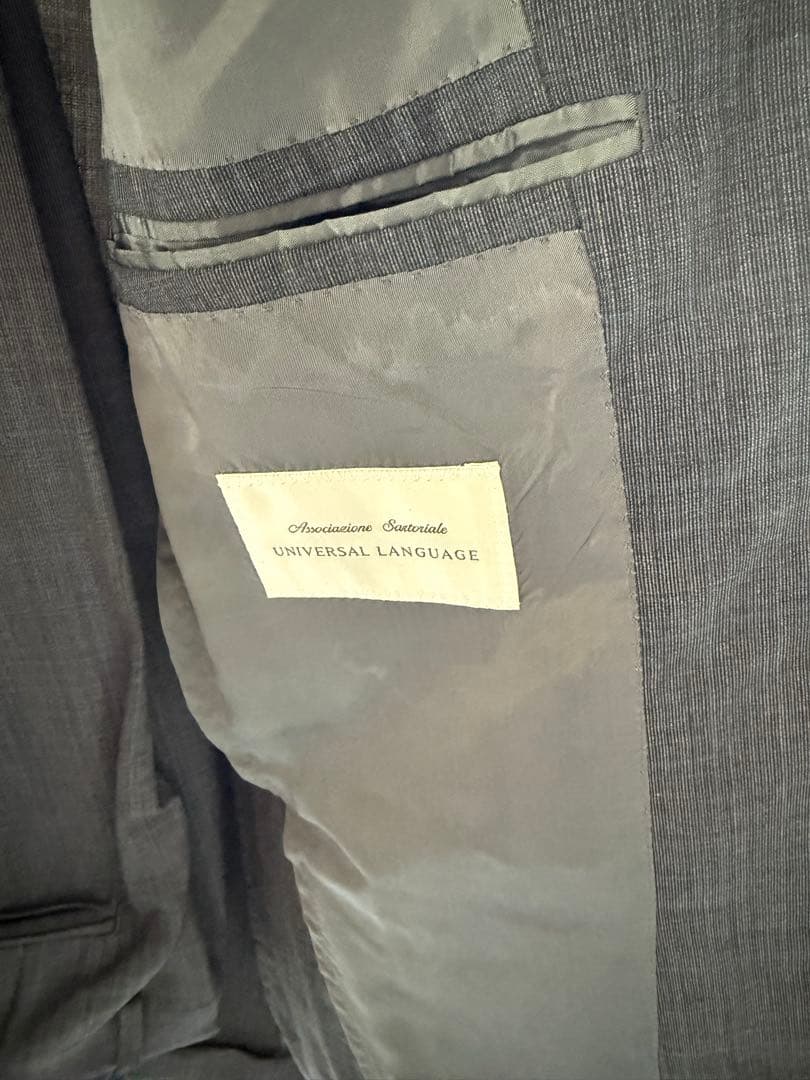 ユニバーサルランゲージ DORMEUIL グレー　３つボタンスーツ　M