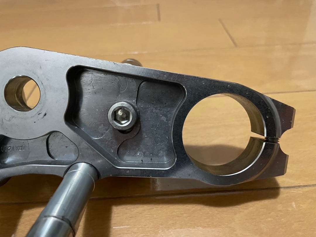 2輪アントライオン製 トップブリッジ