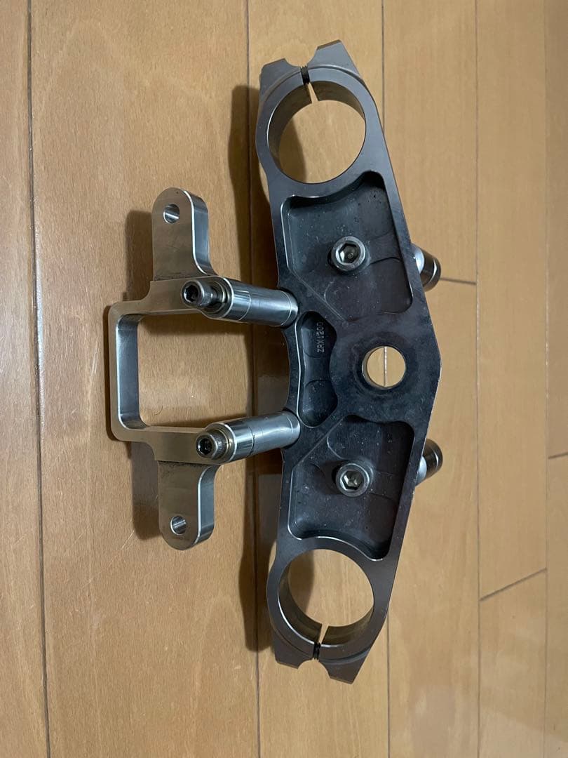 2輪アントライオン製 トップブリッジ