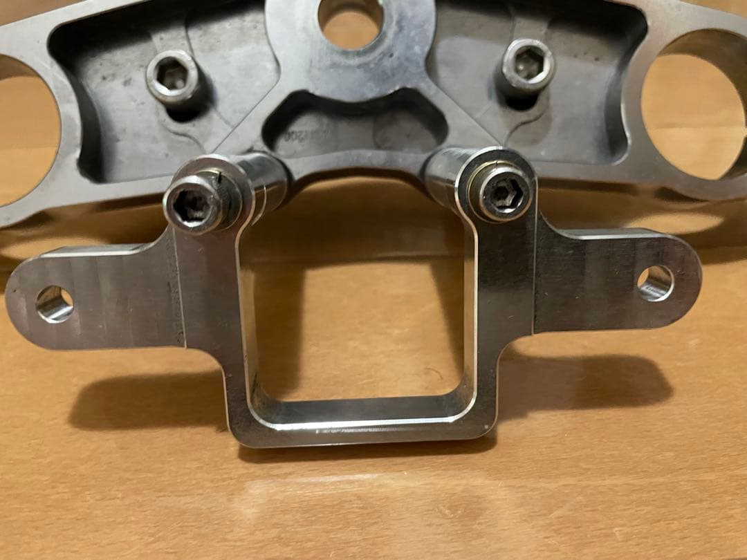 2輪アントライオン製 トップブリッジ