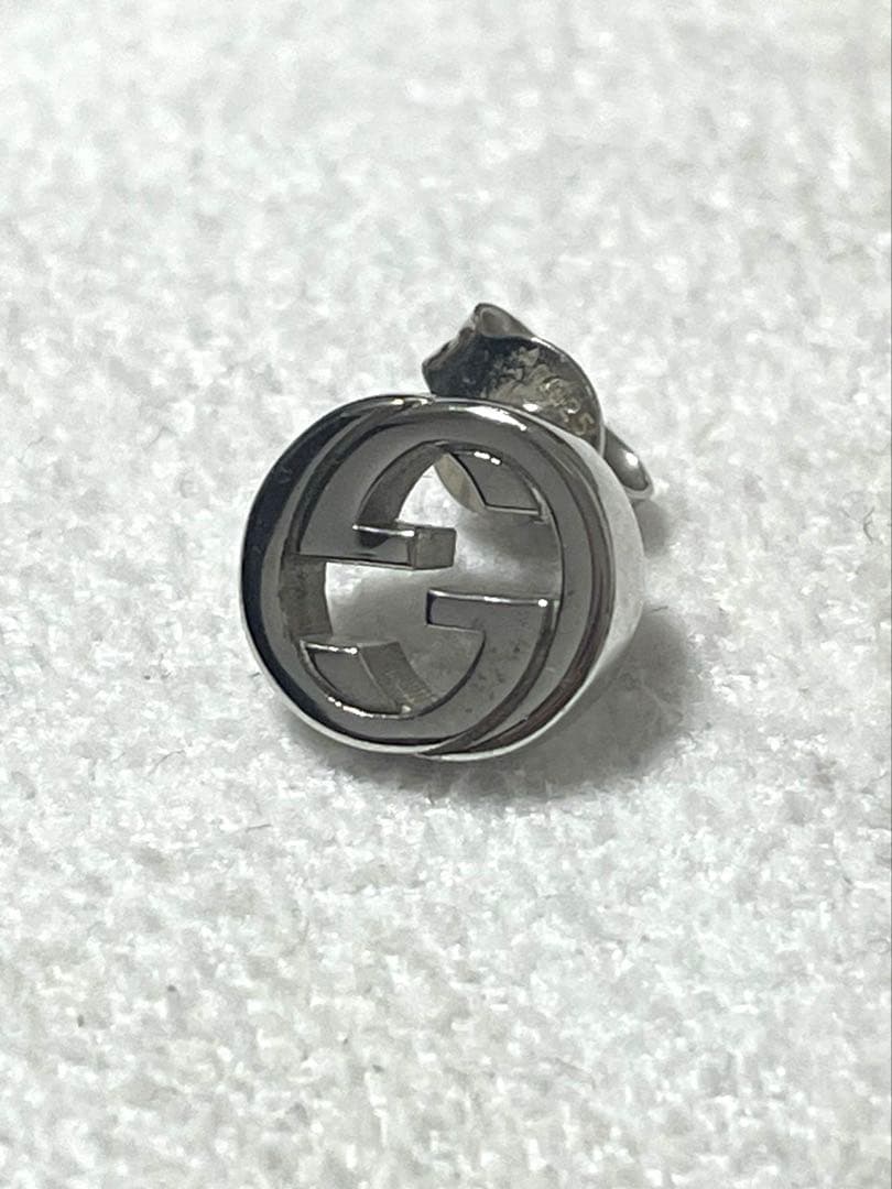 GUCCI グッチ ピアス シルバー