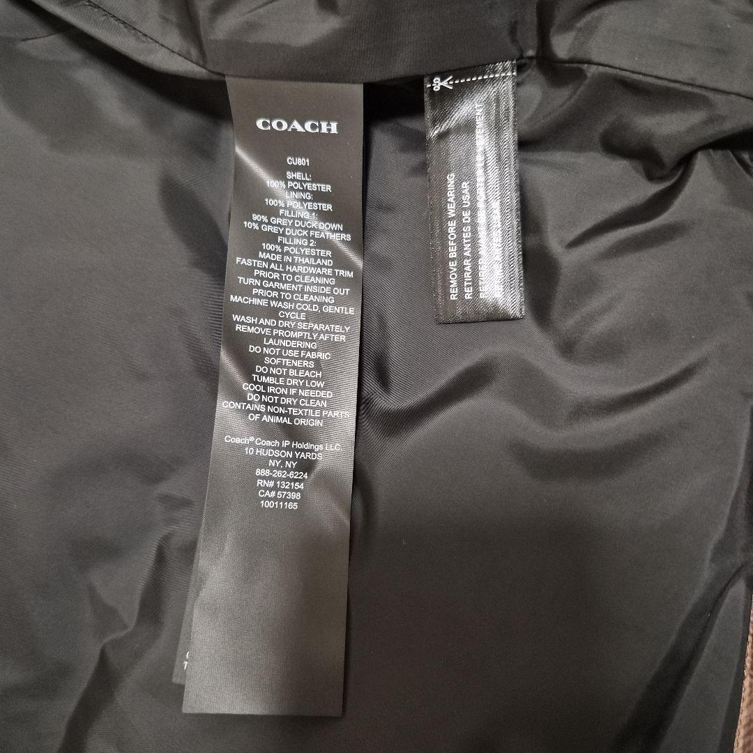 秋月COACH シグネチャーダウンベスト新品同様