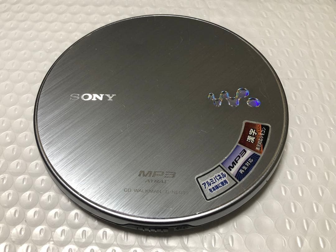 ポータブルプレーヤー SONY Walkman D-NE830