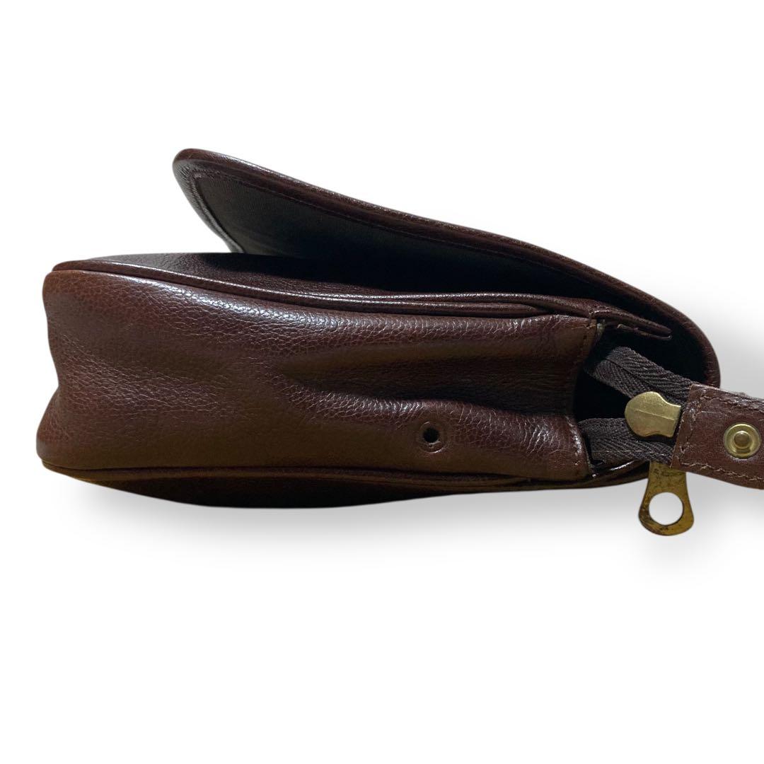 【ヴィンテージ】イルビゾンテ　ショルダーバッグ　レザー　ロゴ型押し　ブラウン