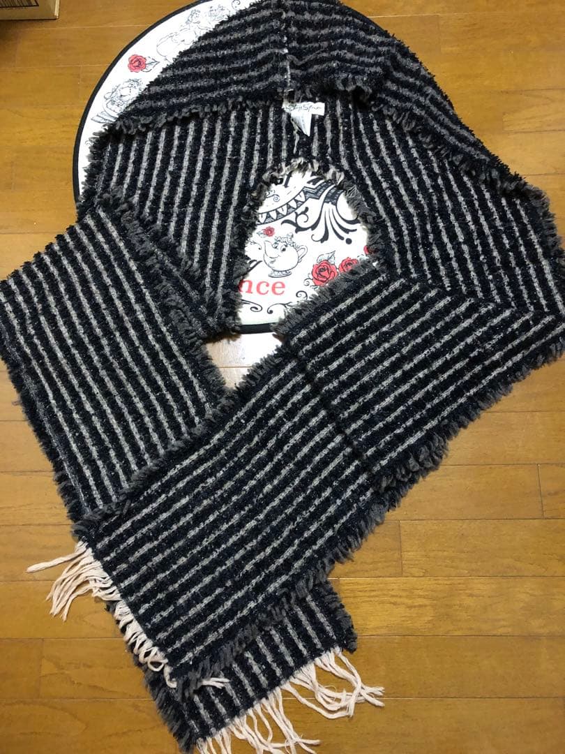 【シェアースピリット】ストライプデザイン　フード付きロングマフラー