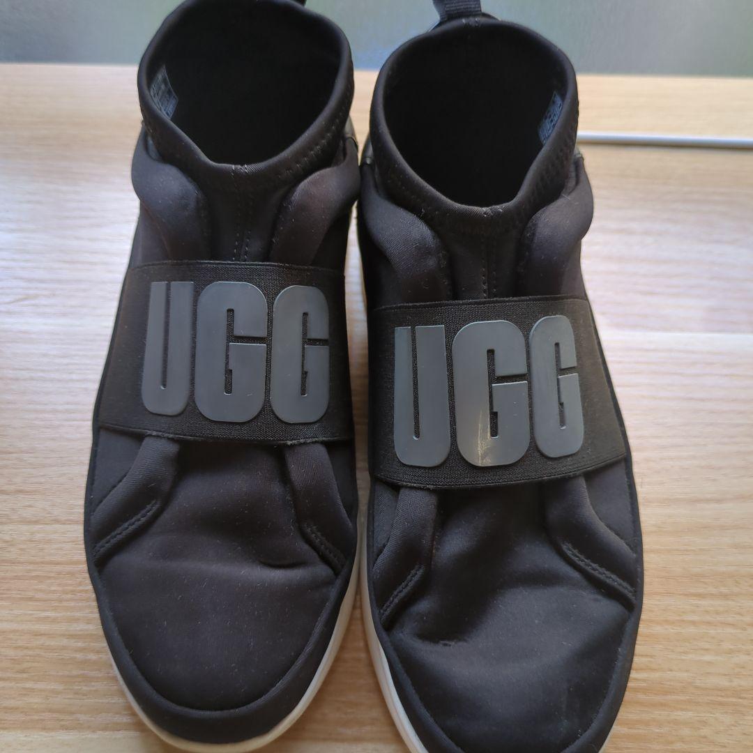 UGG スリッポンシューズ 黒