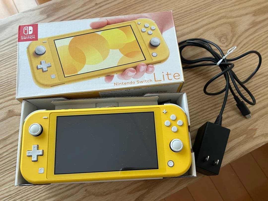 任天堂Switch Lite イエロー 【美品】