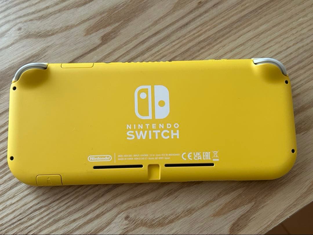 任天堂Switch Lite イエロー 【美品】