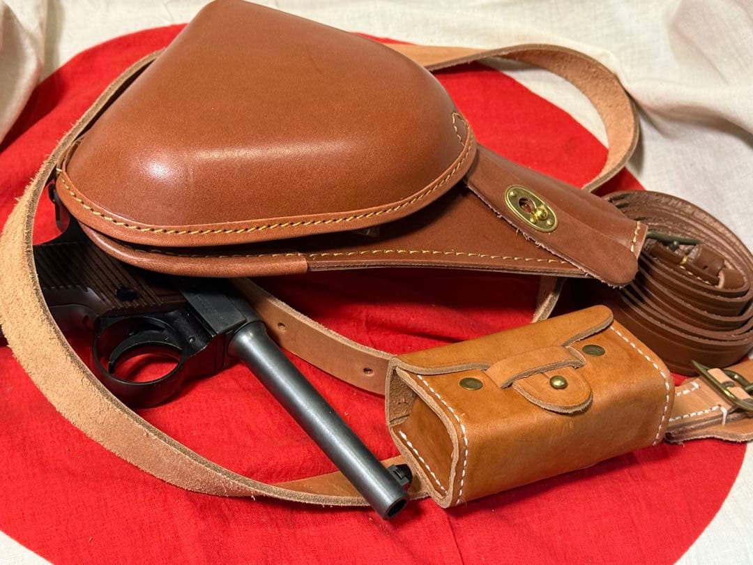 日本軍 南部14年式拳銃嚢 （ホルスター）と拳銃弾薬盒＆ベルトのセット（複製品)