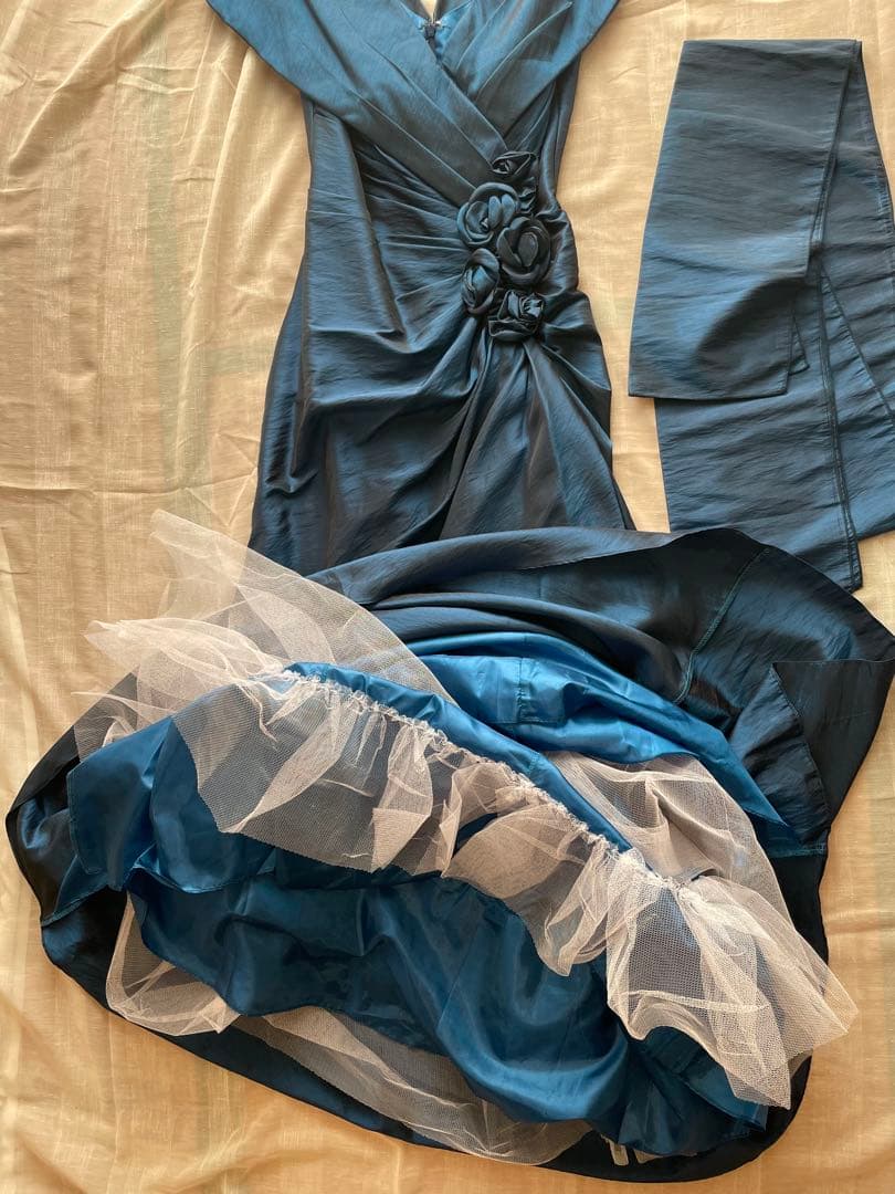 ドレス　ロング　青　ブルー　演奏会　パーティ　発表会　Ｍ　共布　サテン　光沢