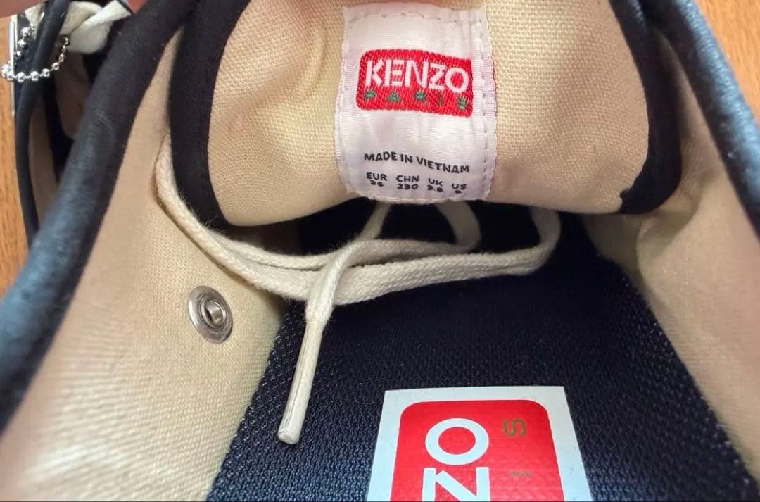 新品未使用！KENZO トラプリント スニーカー 黒/白 サイズ36