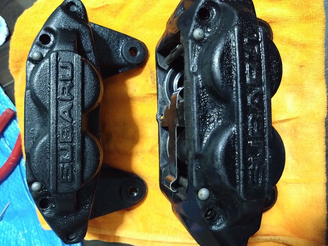 スバル　インプレッサ4POTキャリパー