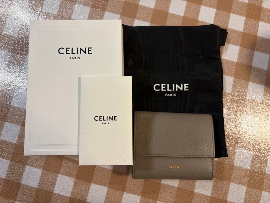 CELINE グレー 二つ折り財布