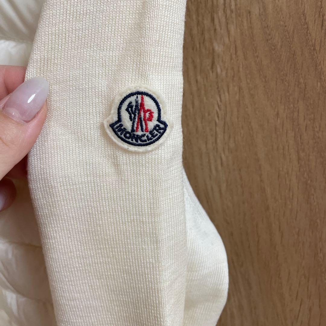 MONCLER アイボリー