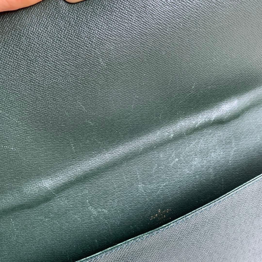 LOUIS VUITTON セルヴィエット・クラド　タイガ　エピレザー　グリーン