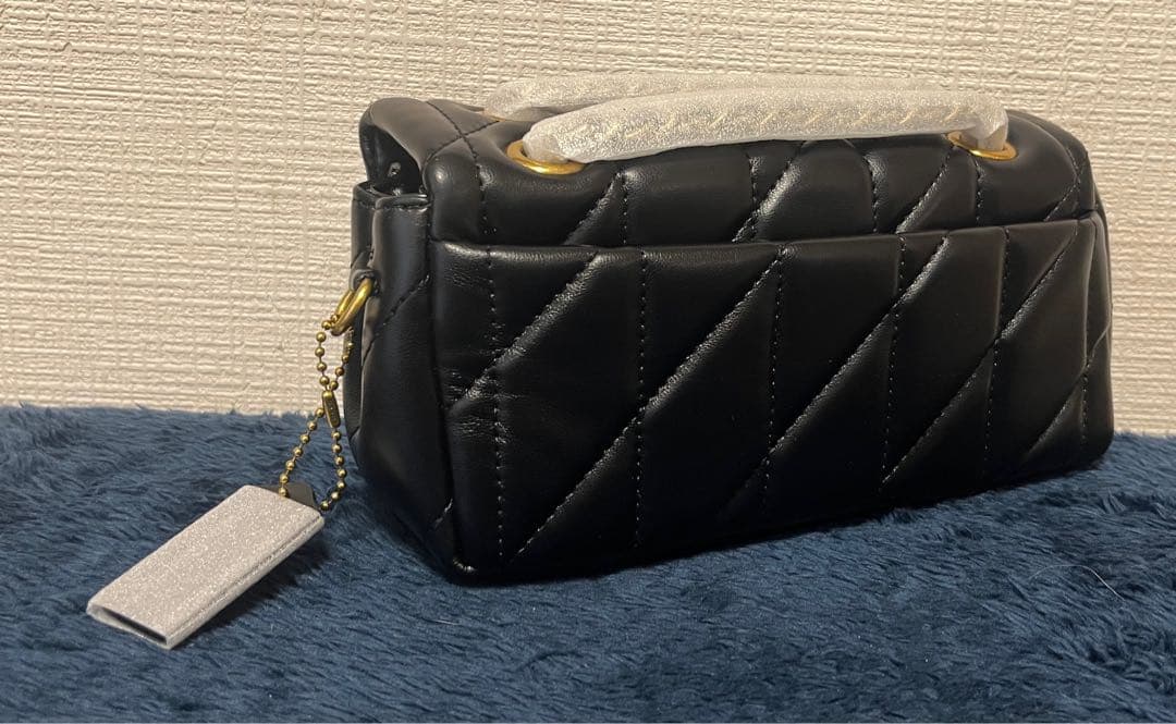 【新品】COACH タビー ショルダー バッグ 20・キルティング　ゴールド