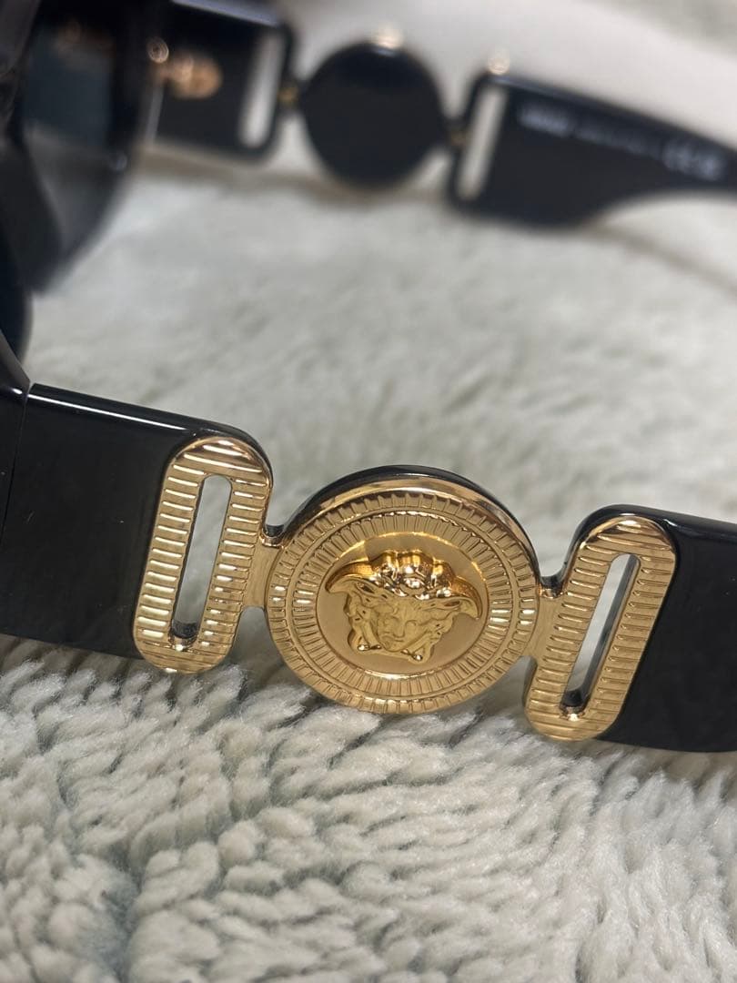 VERSACEサングラス